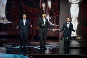 Oscar host Seth MacFarlane entertained the audience with a slew of musical numbers that showcased his singing talents. The night was also filled with a number of upsets in the categories for Best Director and Original Screenplay. 